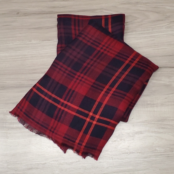 Banana Republic Factory Cozy Scarf Navy and Red Plaid One Size - Picture 1 of 2